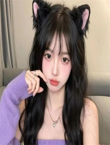 七彩世界导演手法心理解析：艺术风格与技术特点分析